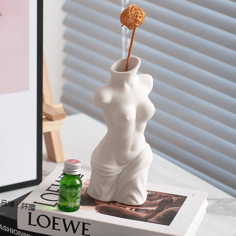 Ceramic Plain  Body Vase Art