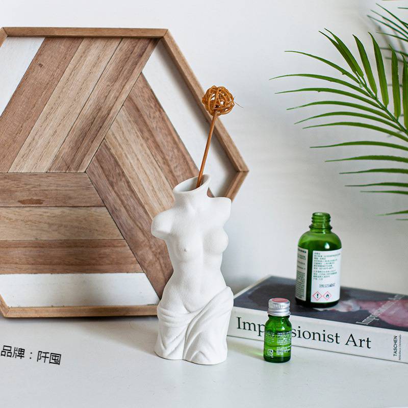 Ceramic Plain  Body Vase Art